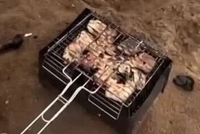 Петербужцы жарили мясо на фоне надвигающегося смерча