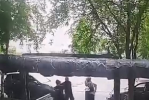 В Петербурге задержали трёх подростков, пырнувших дворника ножом из-за замечания