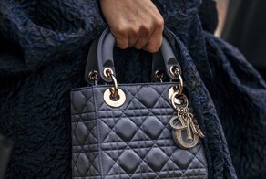 На производстве сумок Dior эксплуатировали нелегальных мигрантов из Китая и Филиппин