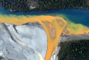 Экологический кошмар. Реки Аляски превратились в чаны с кислотой и это видно из космоса