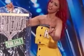 Фокус с быстрым переодеванием