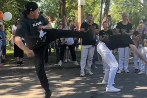 Глава Вологодской области зачитал рэп и станцевал капоэйру