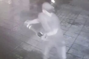 Пьяный москвич чуть не умер от потери крови, пытаясь добыть цветы для девушки