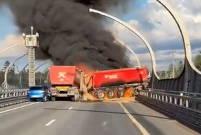 "Невидимое" препятствие в виде стоящего грузовика