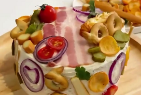 Мясной мужской торт, который может понравиться и дамам