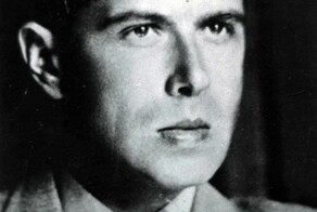«Лейтенант живой, Героем быть не может…»