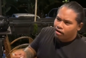 Индонезиец первый раз пробует гречку