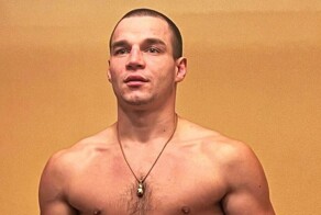 "Лицо неадекватное!": боец ММА избил туриста в аэропорту Внуково