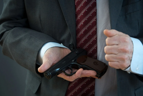 В Госдуме предложили вооружить депутатов огнестрельным оружием