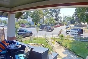 Полицейская погоня закончилась тараном бронеавтомобиля