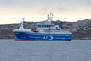 В Атлантике затонуло судно с российскими моряками