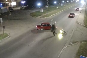 Подбил мотоцикл и получил по голове