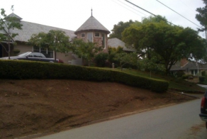 Необычное хранилище для очень дорогого вина (4 фото)