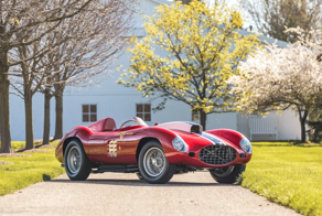 Уникальный спорткар Ferrari 410 Sport Spider 1955 года оценили в 1,28 миллиарда рублей