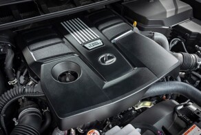 Японцы накосячили - новые Lexus и Toyota нуждаются в замене двигателя