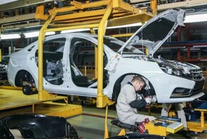 АвтоВАЗу не хватает комплектующих для производства Lada Vesta
