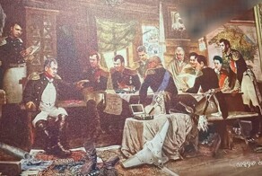 У задержанного замминистра обороны нашли картины с изображением Шойгу в роли Кутузова