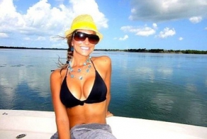 Девушки с большим бюстом (39 фото)