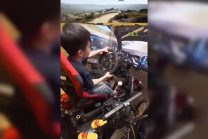 5-летний Шао Цзыян стал самым юным гонщиком, получившим лицензию.