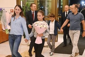 Дети российских разведчиков узнали, что они русские только при вылете самолёта из Анкары