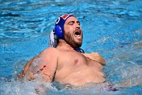 На Олимпиаде в Париже нашли нового героя: участника сборной Хорватии по водному полу с солидным животом