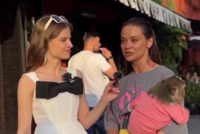 Девушка рассталась с парнем из-за обезьяны