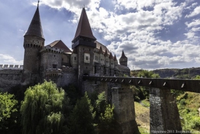 Жуткие замки Румынии (40 фото)