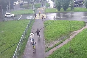 Про спешивание с велосипеда там никто не слышал