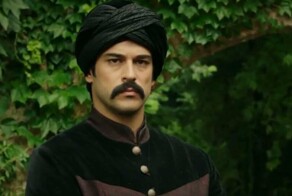 Турецкий актёр Бурак Озчивит приедет в Россию и снимется в фильме