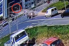 Тройное сальто в исполнении водителя мотоцикла