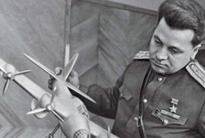 Золотая Звезда №. Анатолий Ляпидевский