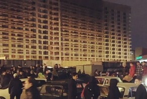 Новый супергерой: в Москве владелец Ferrari и Nissan GT-R кошмарит водителей на старых и громких BMW