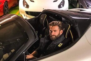 В Пулково задержали обвиняемого в мошенничестве экс-пилота Ferrari Джошуа Карту