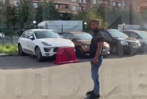 В Московской области неизвестные, назвав себя хозяевами территории, запретили местным жителям парковаться
