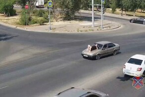 Что там у них просиходит?