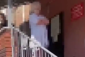 «Ты с кем базаришь?»: в Новосибирске женщина пришла навестить дочь в больнице и чуть не подралась с пьяными охранниками