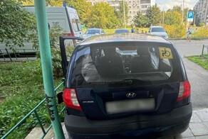 Женщина сдавала задом и наехала на маму с годовалым ребёнком