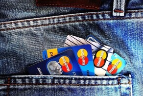 Сотрудник метро обокрал эскортницу и купил 8 проездных «Тройка»