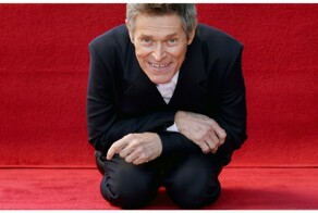 Уиллем Дефо вновь перевёл русскую поговорку