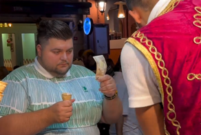 Месть мороженщику
