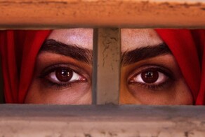 И тут они запели: афганские женщины протестуют из-за новых законов Талибана*