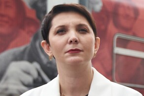 «Я на заводе получала зарплату курями и майонезом»: депутат Госдумы назвала «нехорошей» идею материальных выплат за детей и предложила рожать с 18 лет