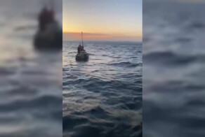 Мужчину унесло в море на самодельном плоту