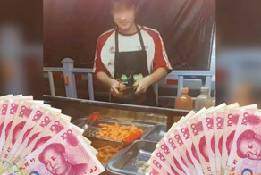 Мать решила проучить школьника тяжёлым трудом, но заработав много денег, он бросил учёбу