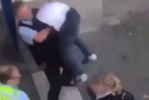 В Голландии с "зайцами" на станции не церемонятся