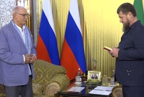 Кадыров присвоил Михалкову звание заслуженного деятеля искусств Чечни