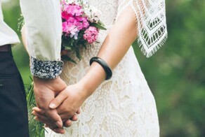 "Каждая пощёчина стоит 50 евро": испанец зарабатывает от 500€ за срыв свадьбы