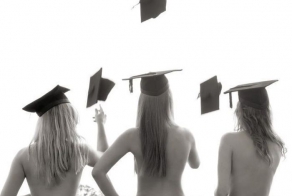 Благотворительная акция от студенток Великобритании (14 фото)