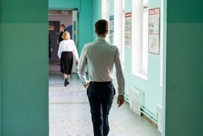 "Школа создана, чтобы дети становились рабами": в Челябинске семиклассник с молотком напал на одноклассников