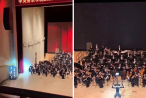 Робот-дирижёр управляет пекинской консерваторией